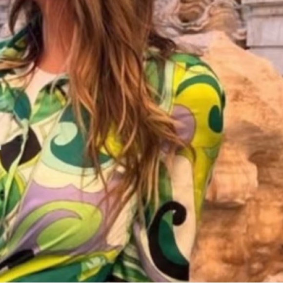 Printed‎ green long sleeve - Picture 8 of 10